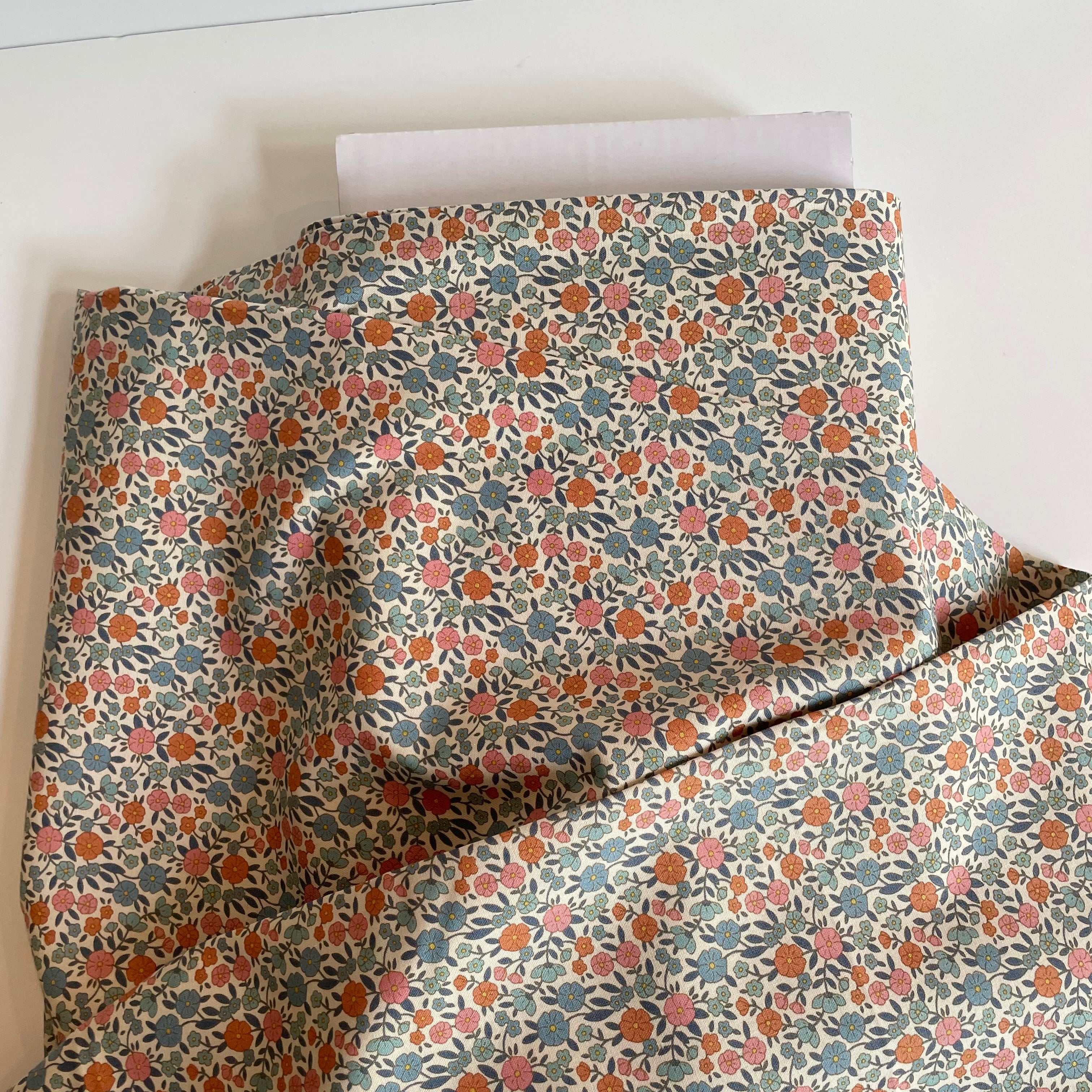 Tilda Fabrics : Wallflower - Janice Blue