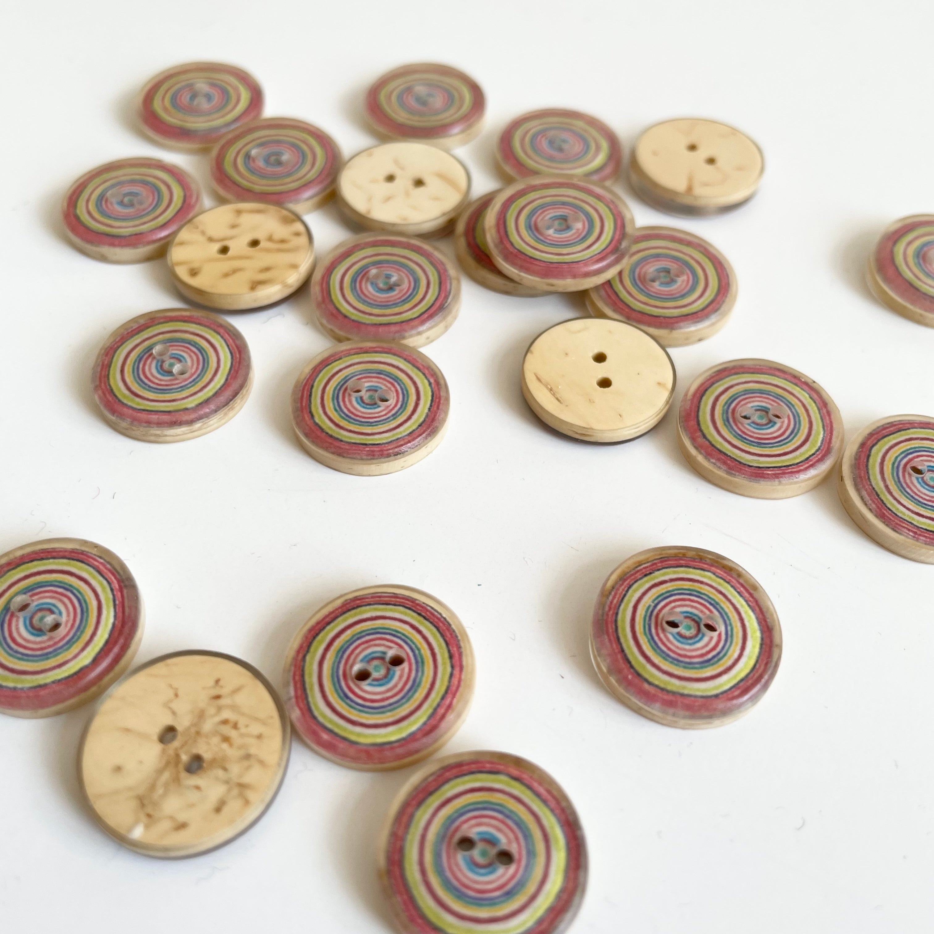 Coconut Resin Button - Spinning Top