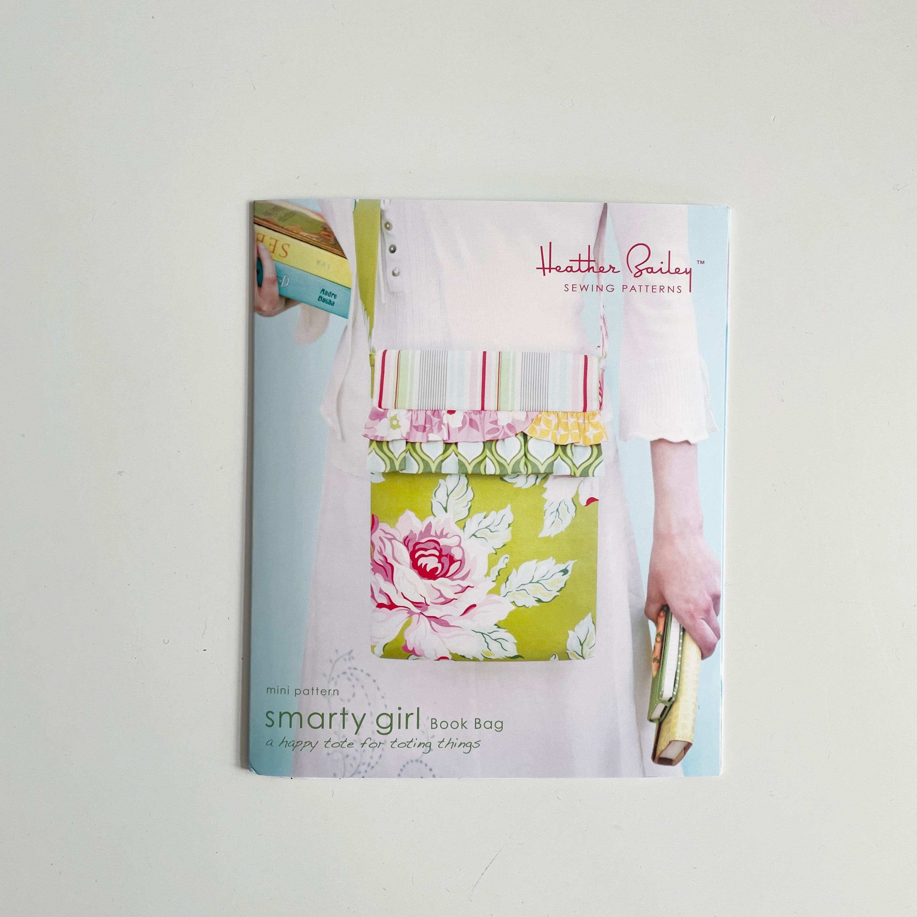 Heather Bailey Patterns : Smart Girl Book Bag