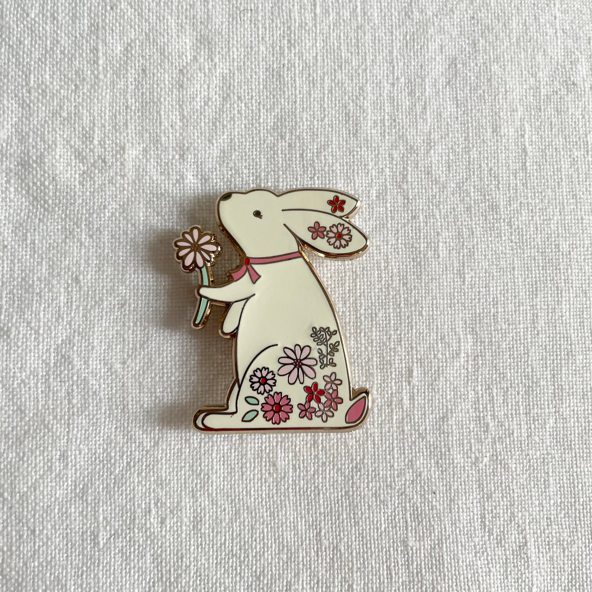 Flamingo Toes Magnetic Needle Minder - Floral Bunny
