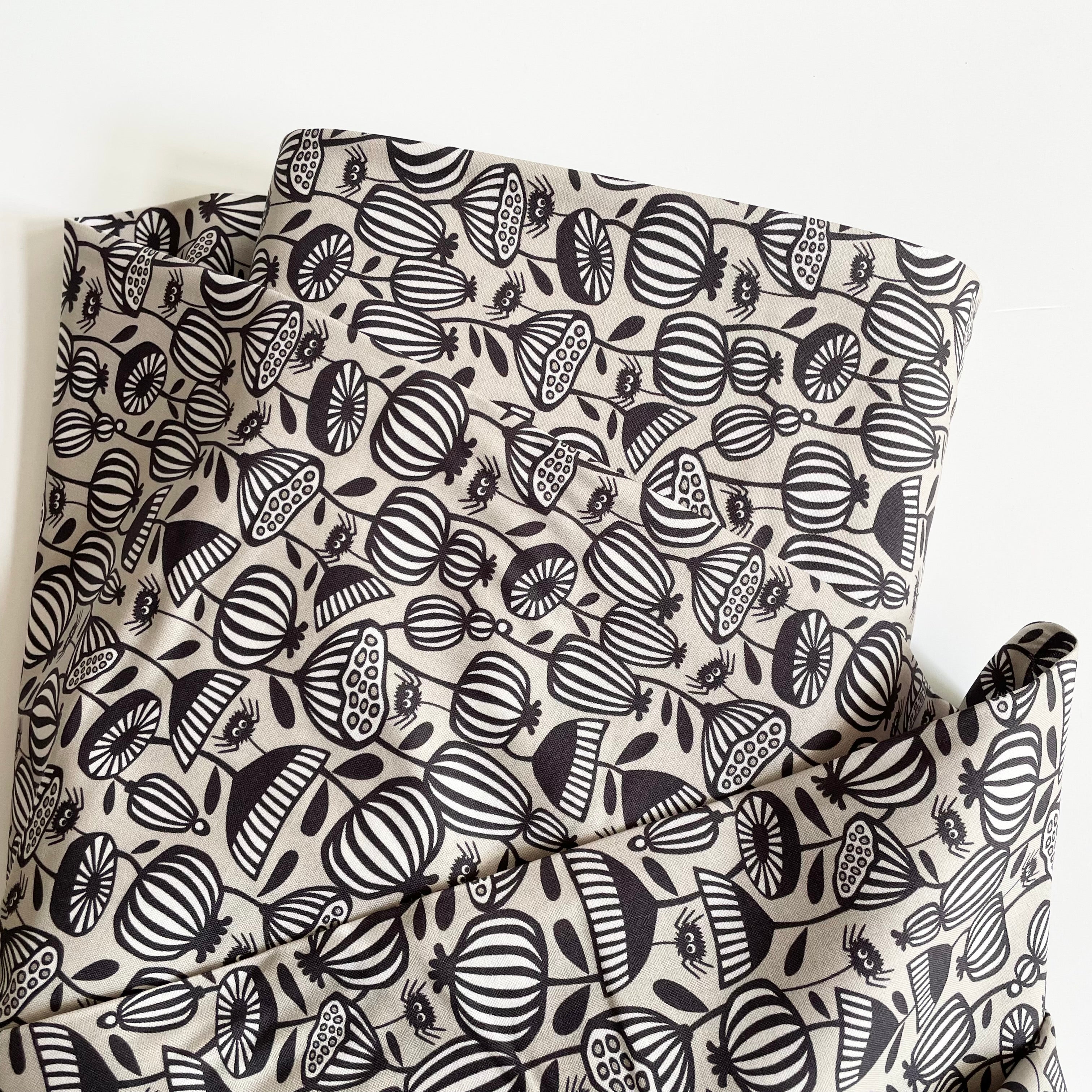 Cloud9 Organic Cotton : Gothic Whimsy - Spiders Garden