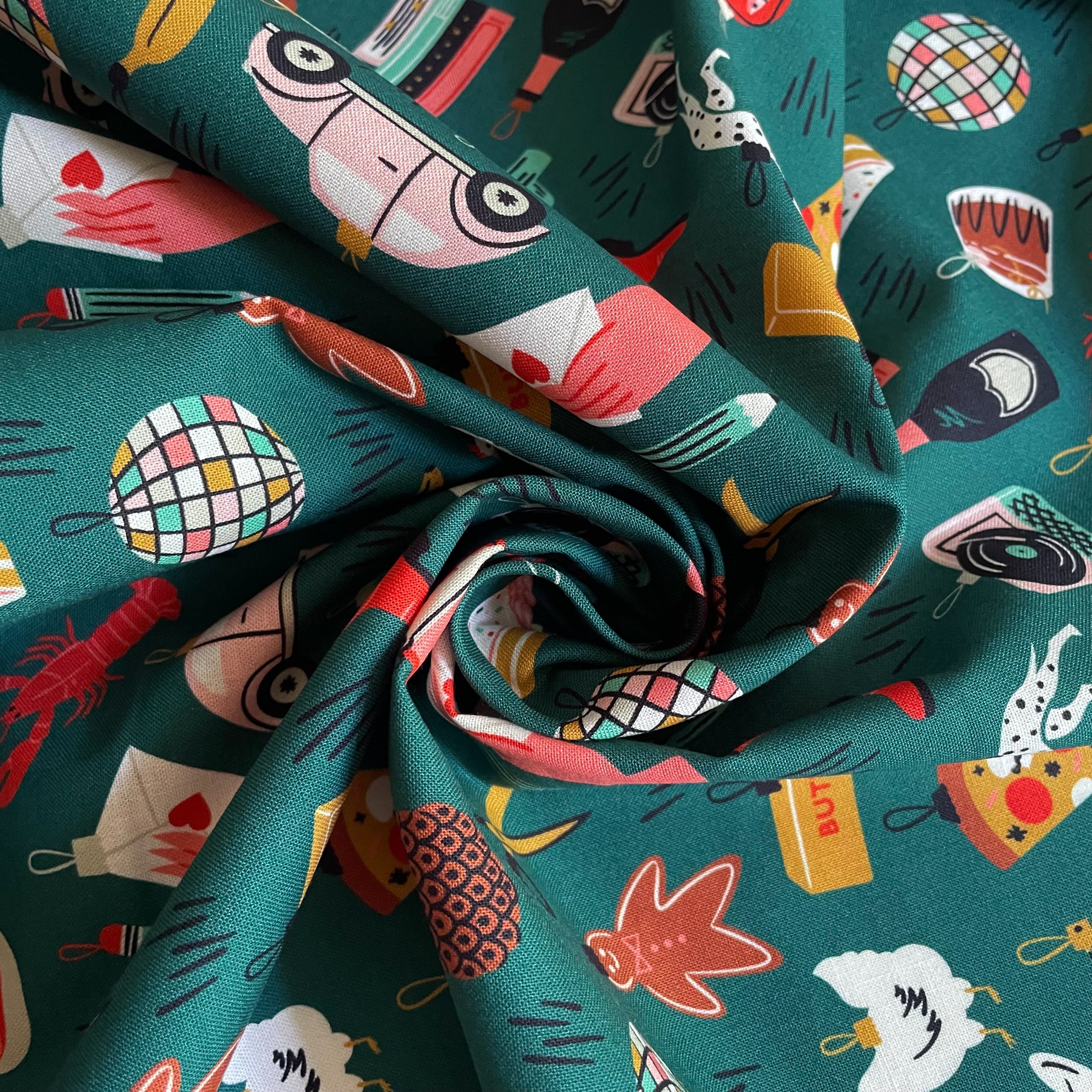 Cloud9 Fabrics : Merry & Mod - Bright Baubles