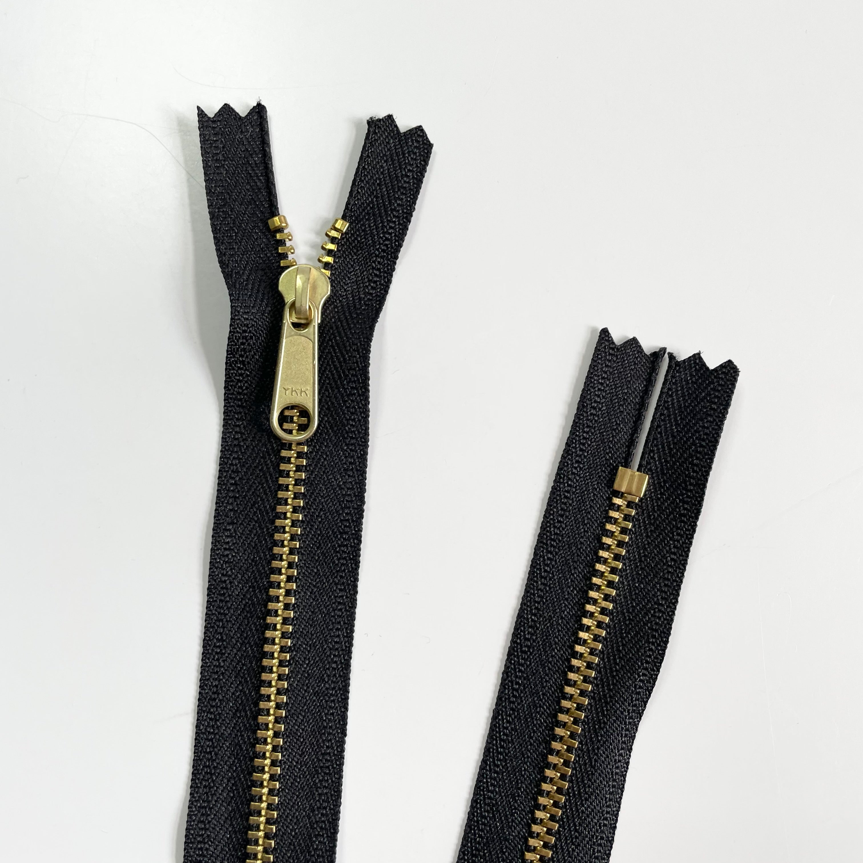 YKK Metal Long Pull Zipper - 24"