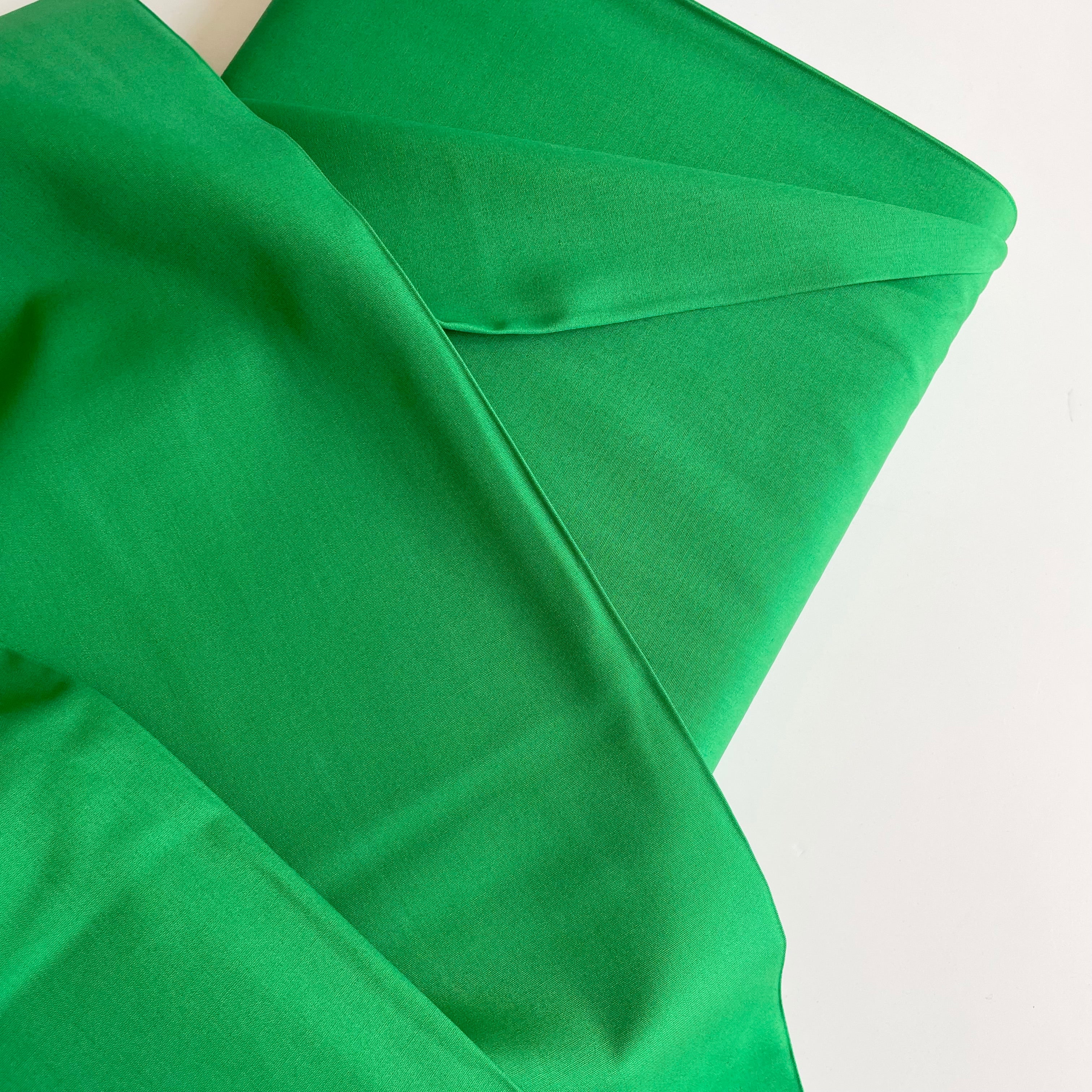 AGF Pure Solids - Clover