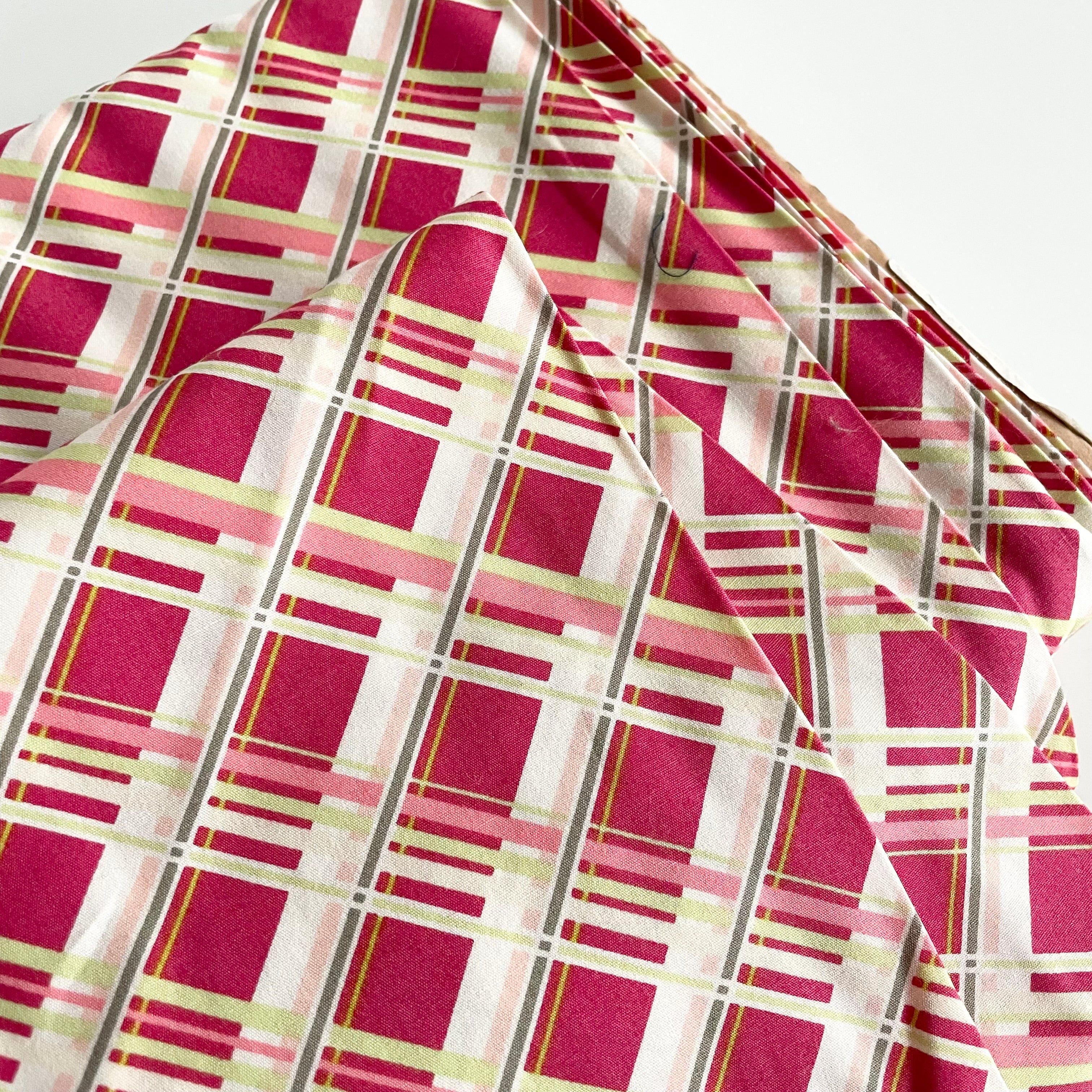 AGF Coquette - Passion Plaid