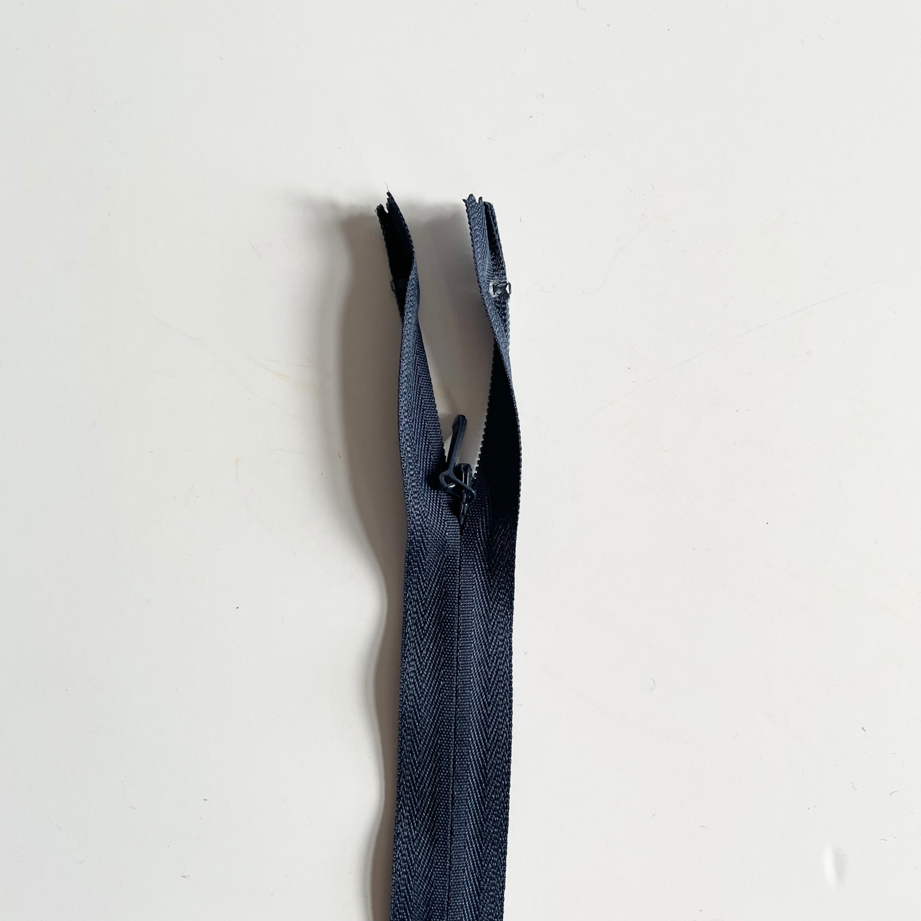 Invisible Zippers - 22"