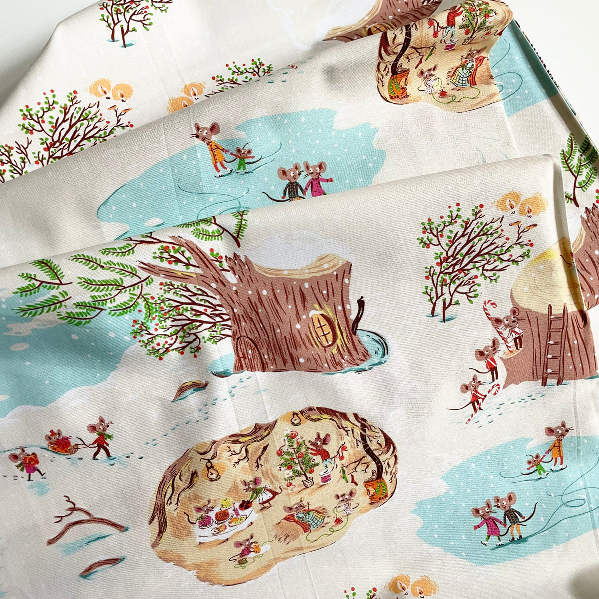 Windham Fabrics - Christmas Mice Cream