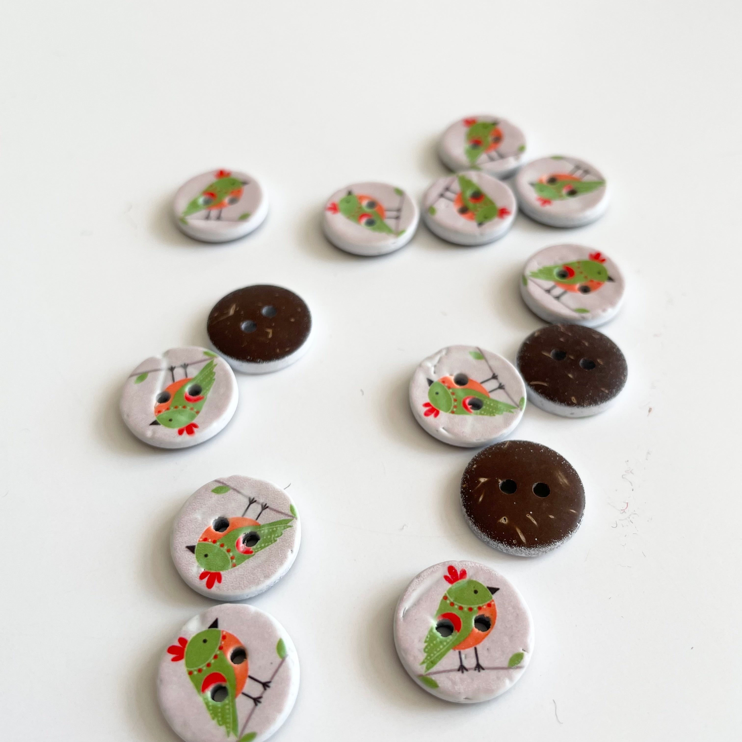 Coconut Button - Birdie Green