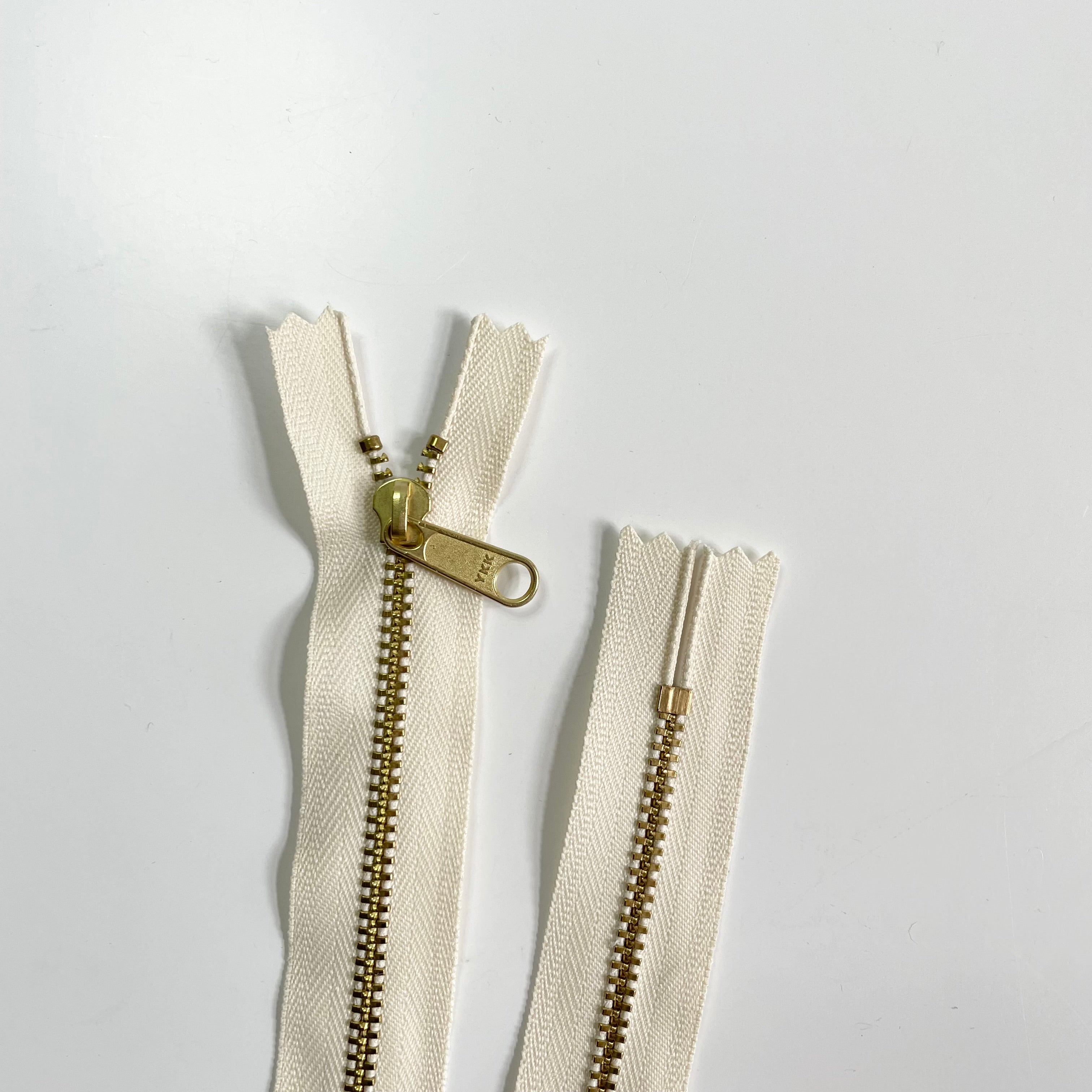YKK Metal Long Pull Zipper - 24"