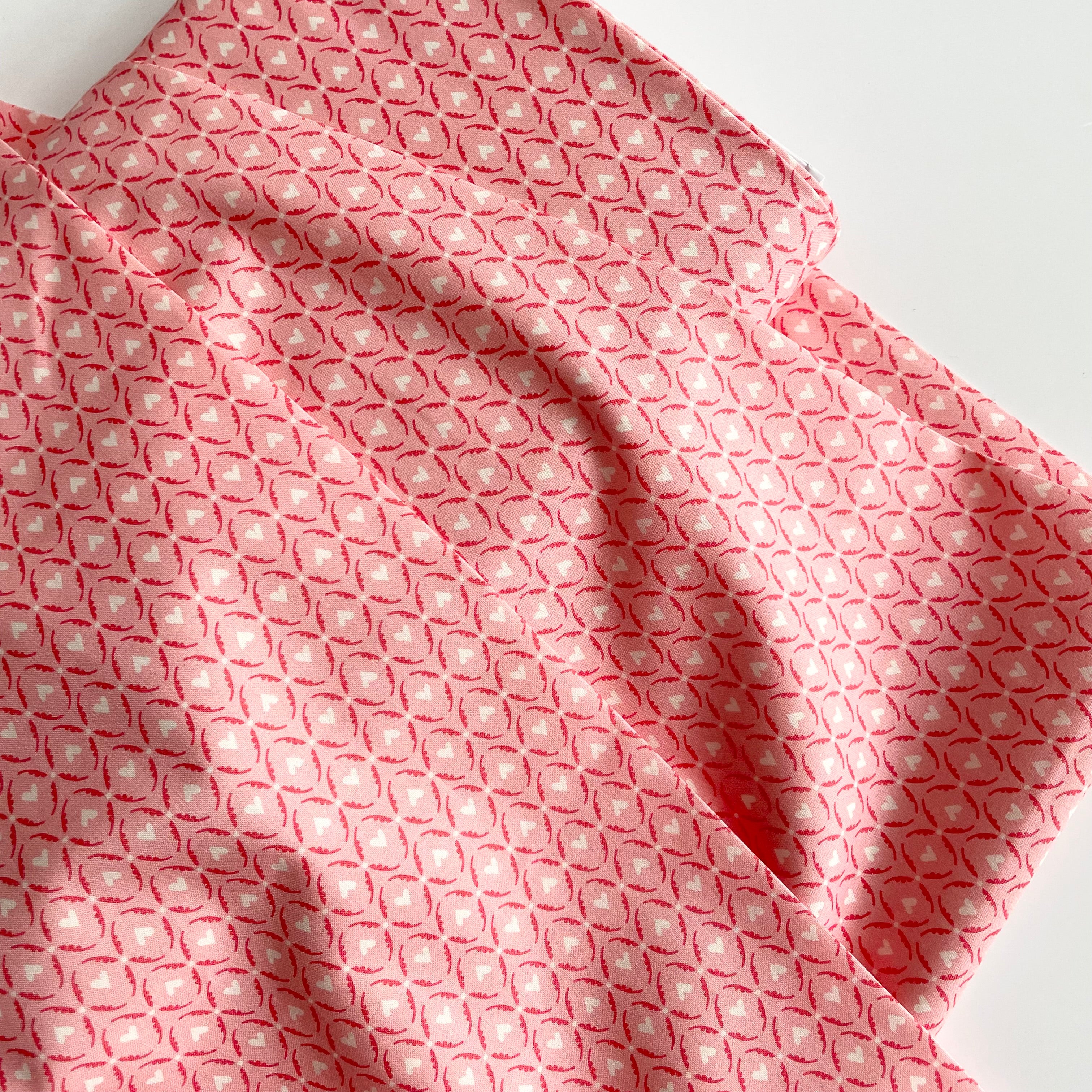 Cloud9 Organic Cotton : Love Bugs - Flutter Pink