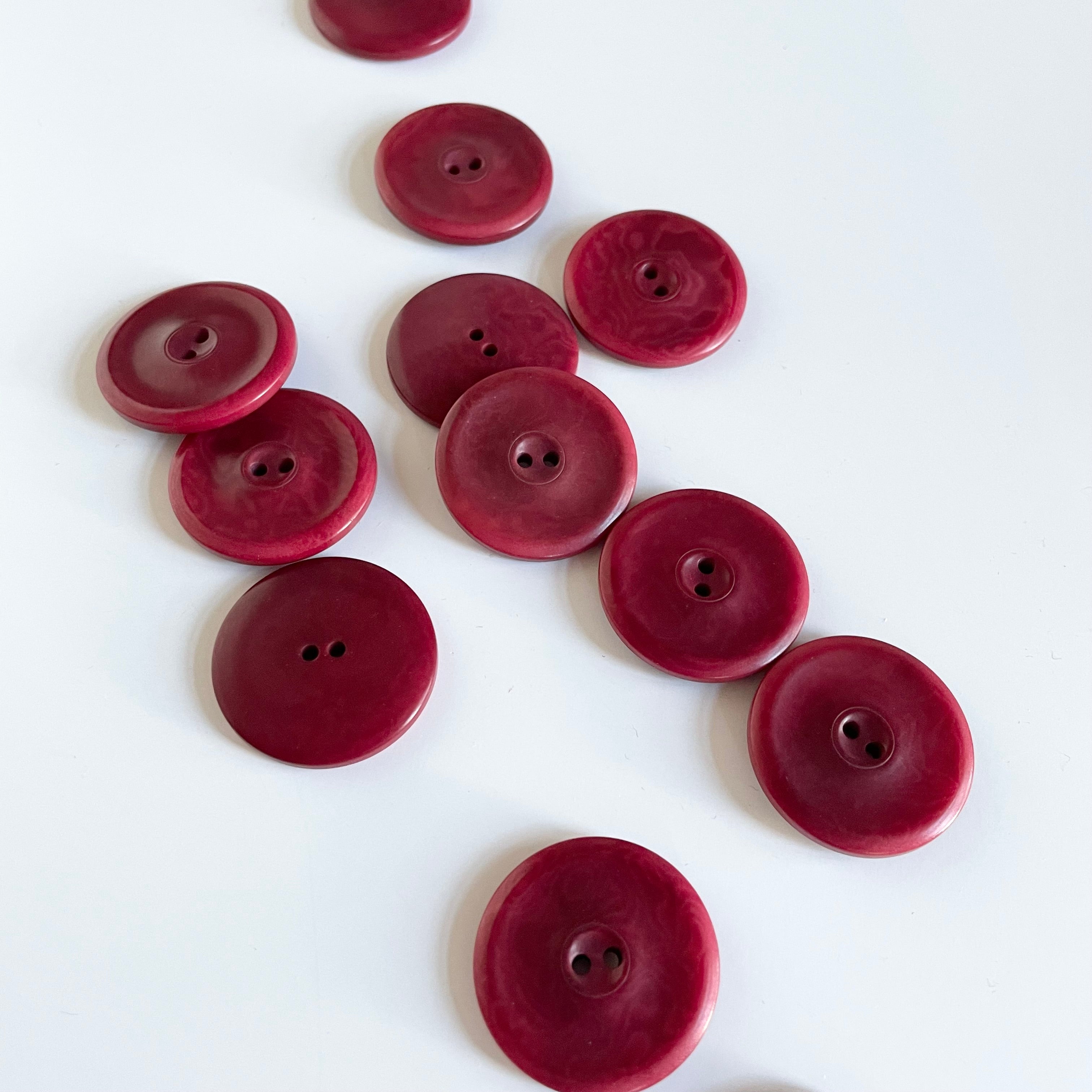 Corozo Saucer Button - Burgundy