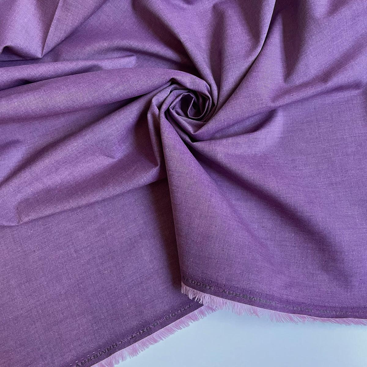 Tilda Fabrics : Chambray Eggplant