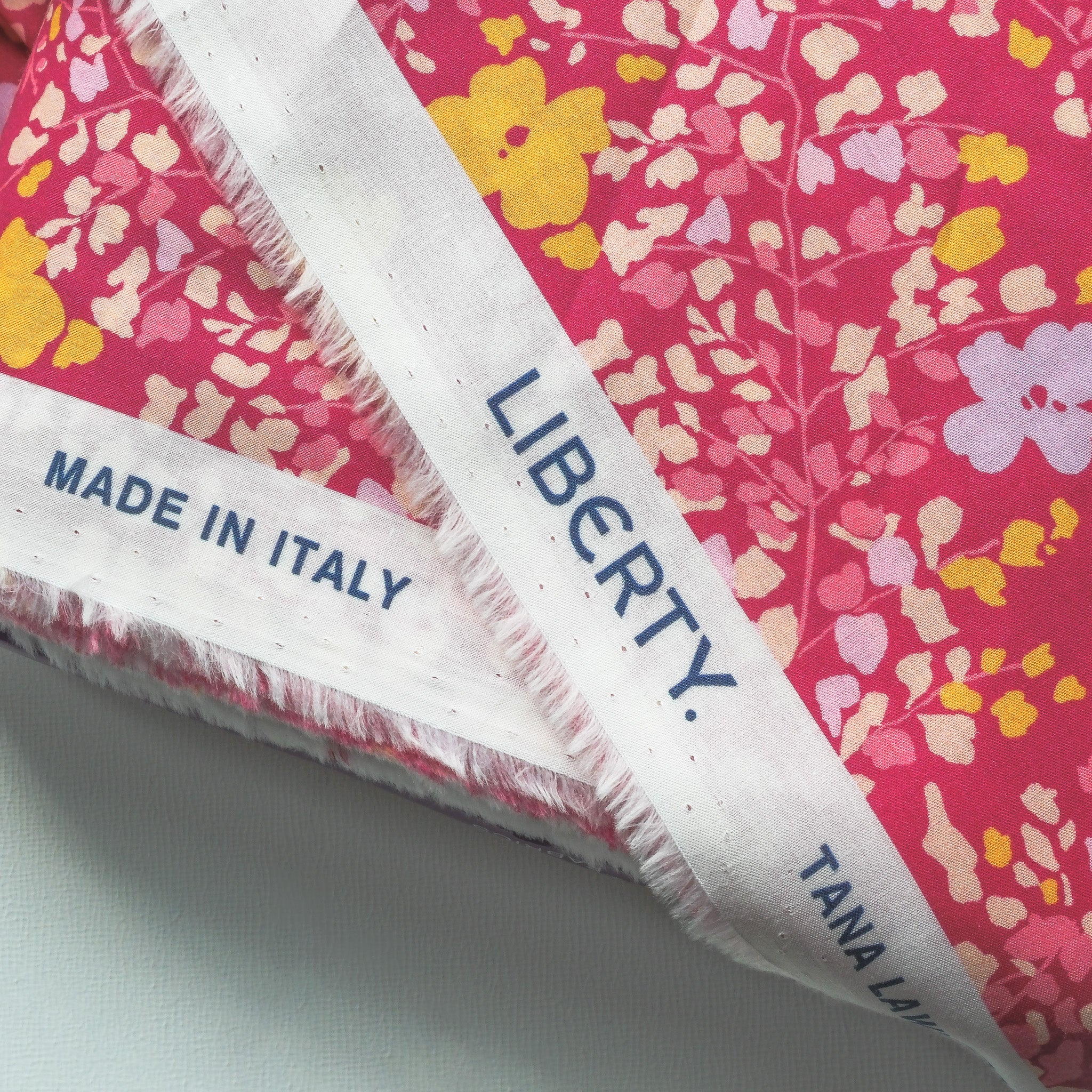Liberty Fabrics Garden Melody Collection : Fluttering Buds C
