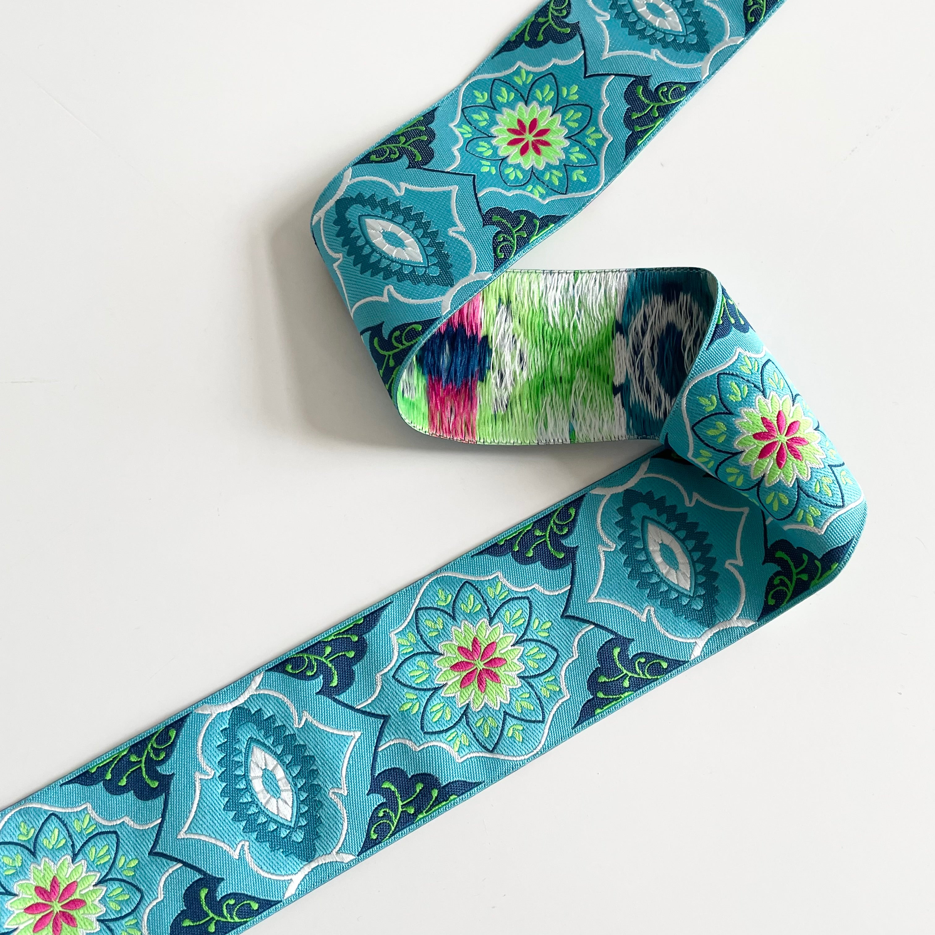 Amy Butler Ribbon : Brocade - Blue on Navy Belle