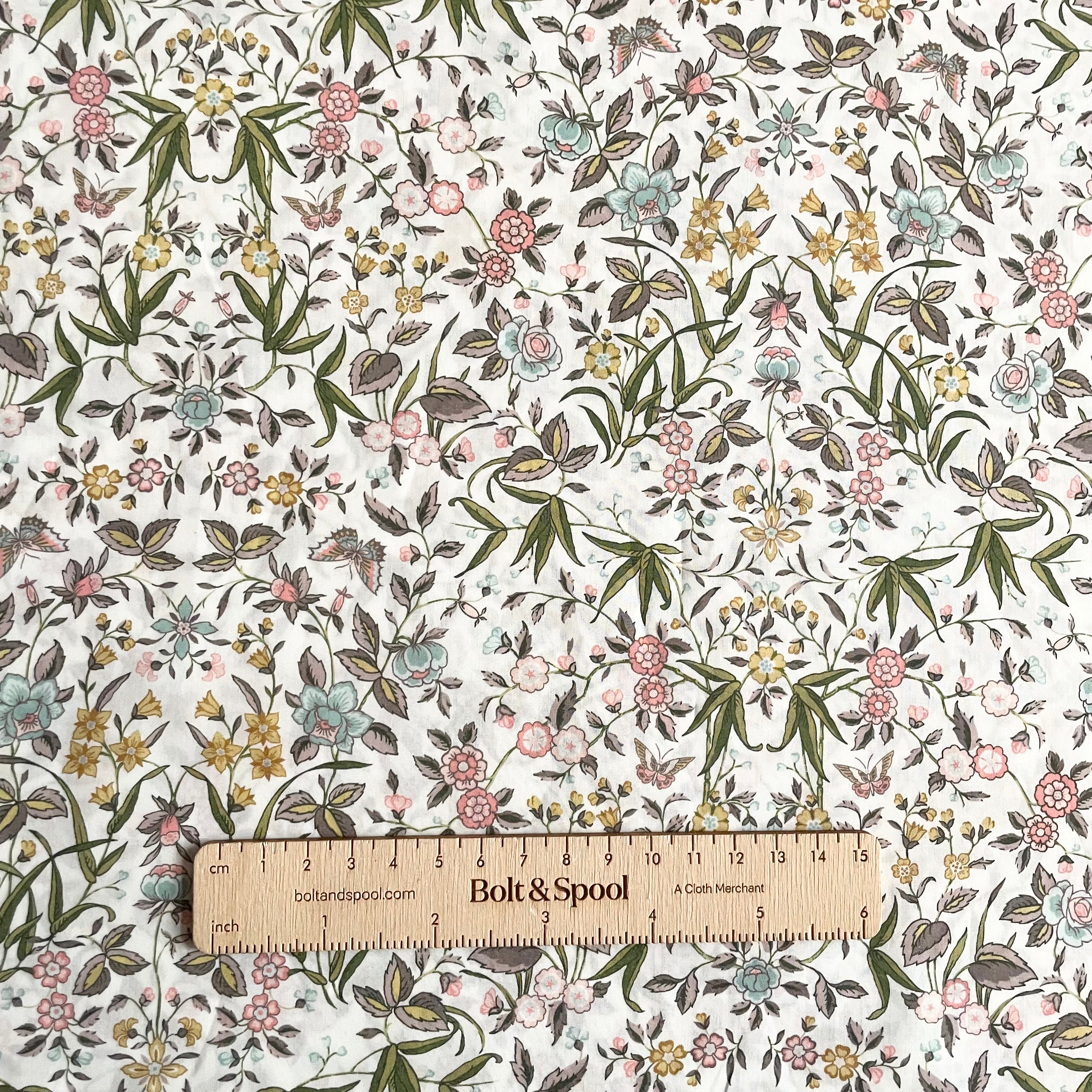 Liberty Fabrics Classic Tana Lawn : Tapestry A