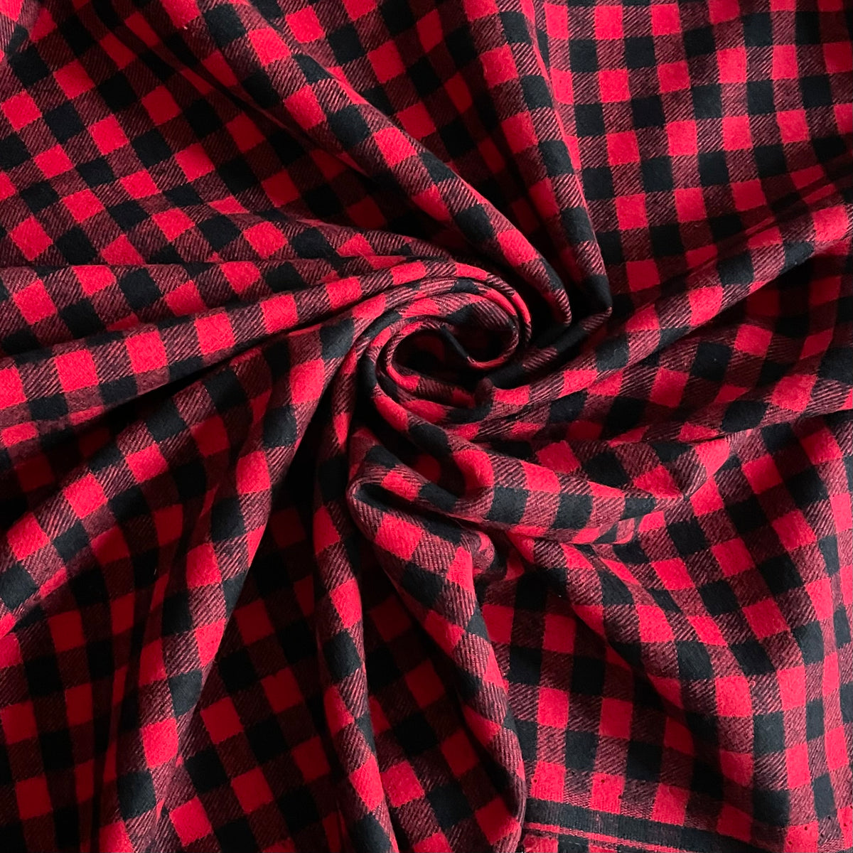 Buffalo Check Flannel : Red / Black