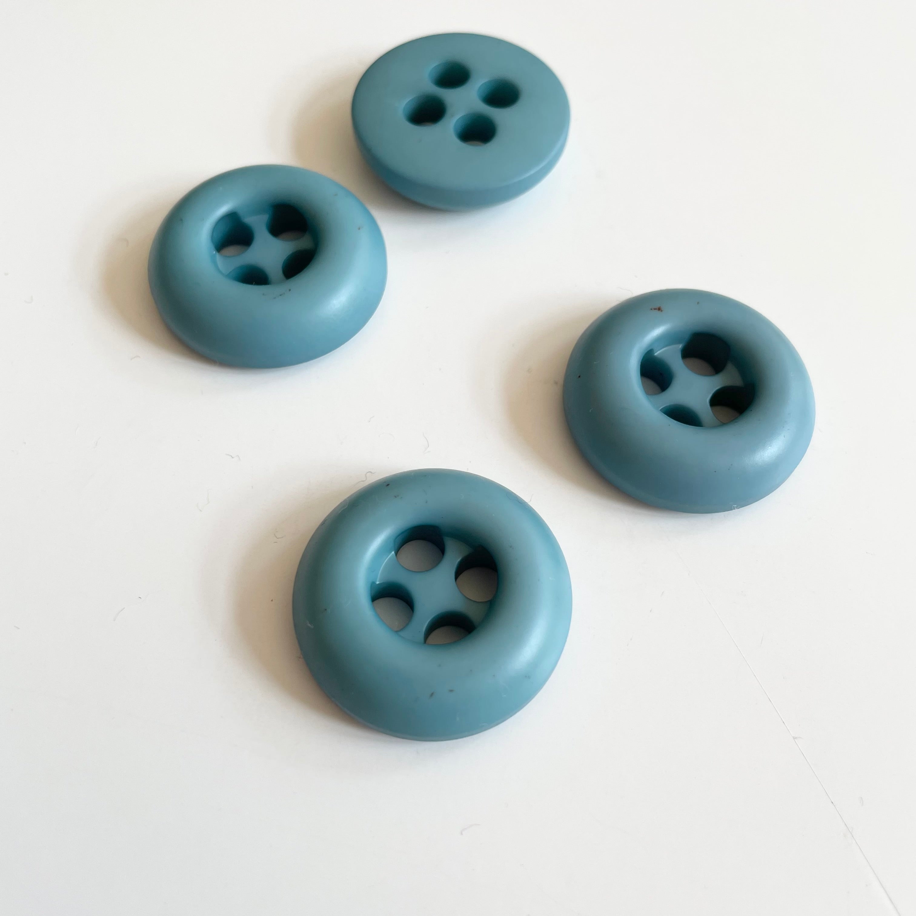 Plastic Innertube Button - Aqua