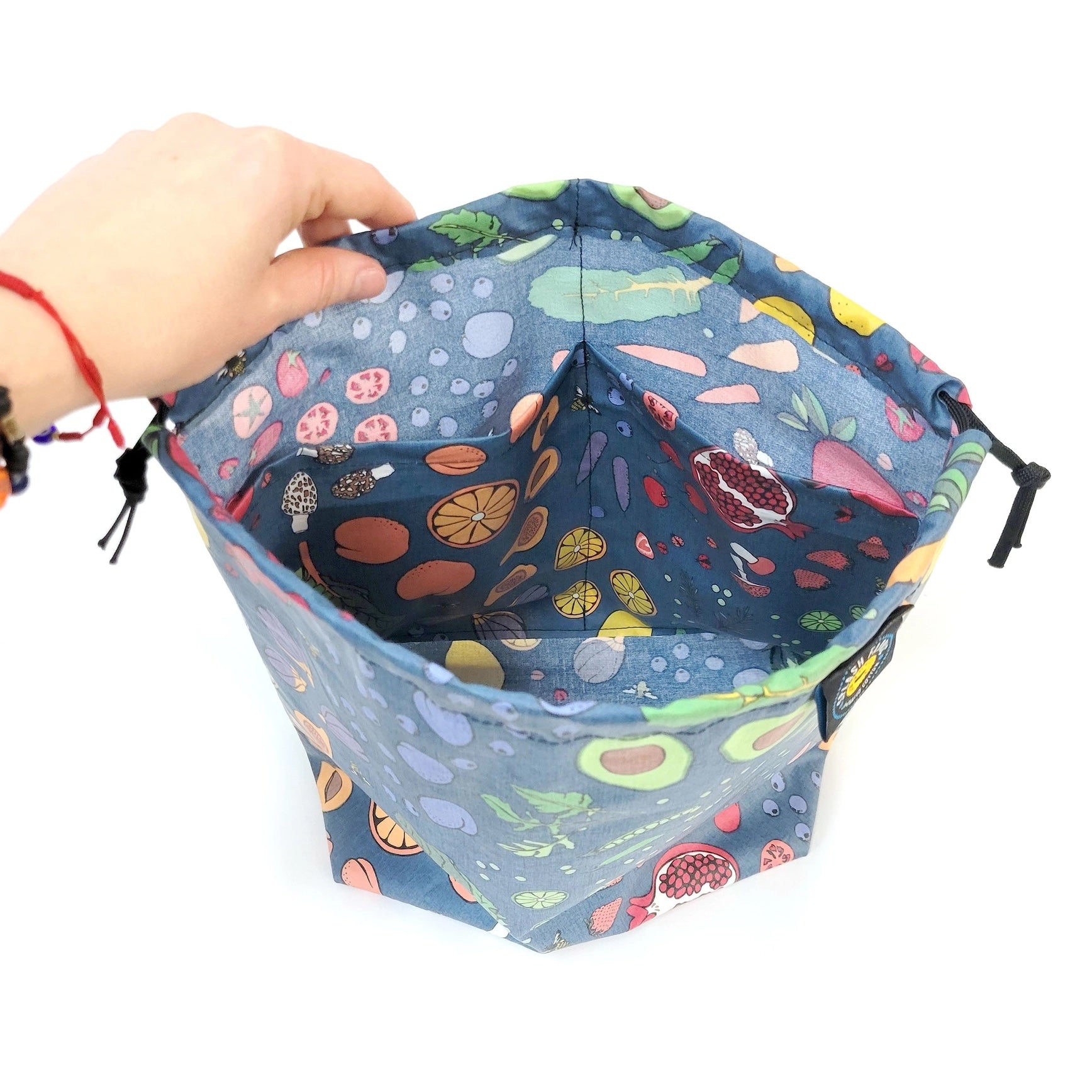 Cinch Bag Sewing Kit : Runaway Bunnies