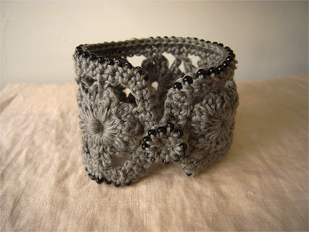Linnet Patterns : Crochet Cuff