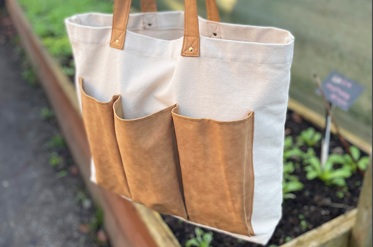 Stitch Your Flowers Tote Bag – Chasing Threads