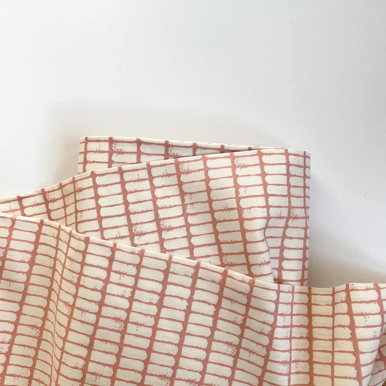 Cotton + Steel : Under the Apple Tree - Grandmother's Apron Soft Pink