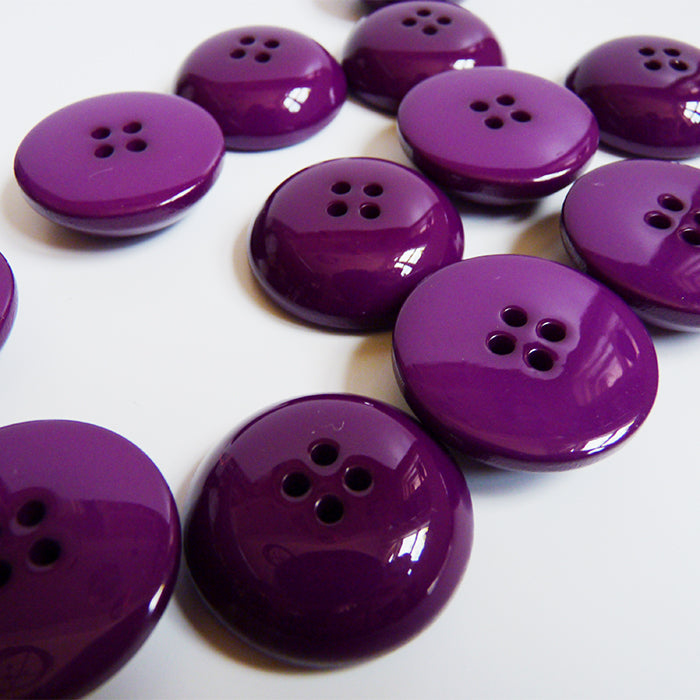 Plastic Plum Drop Button