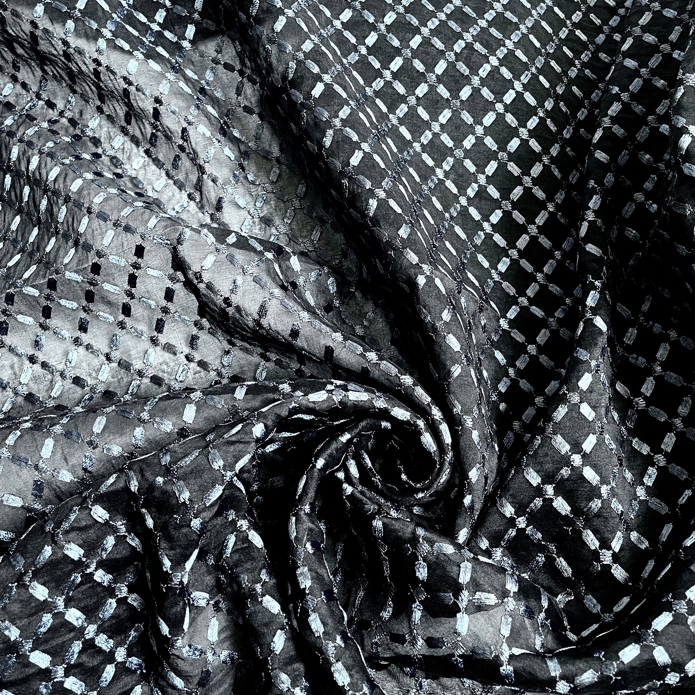 Embroidered Silk Organza - Feminetta