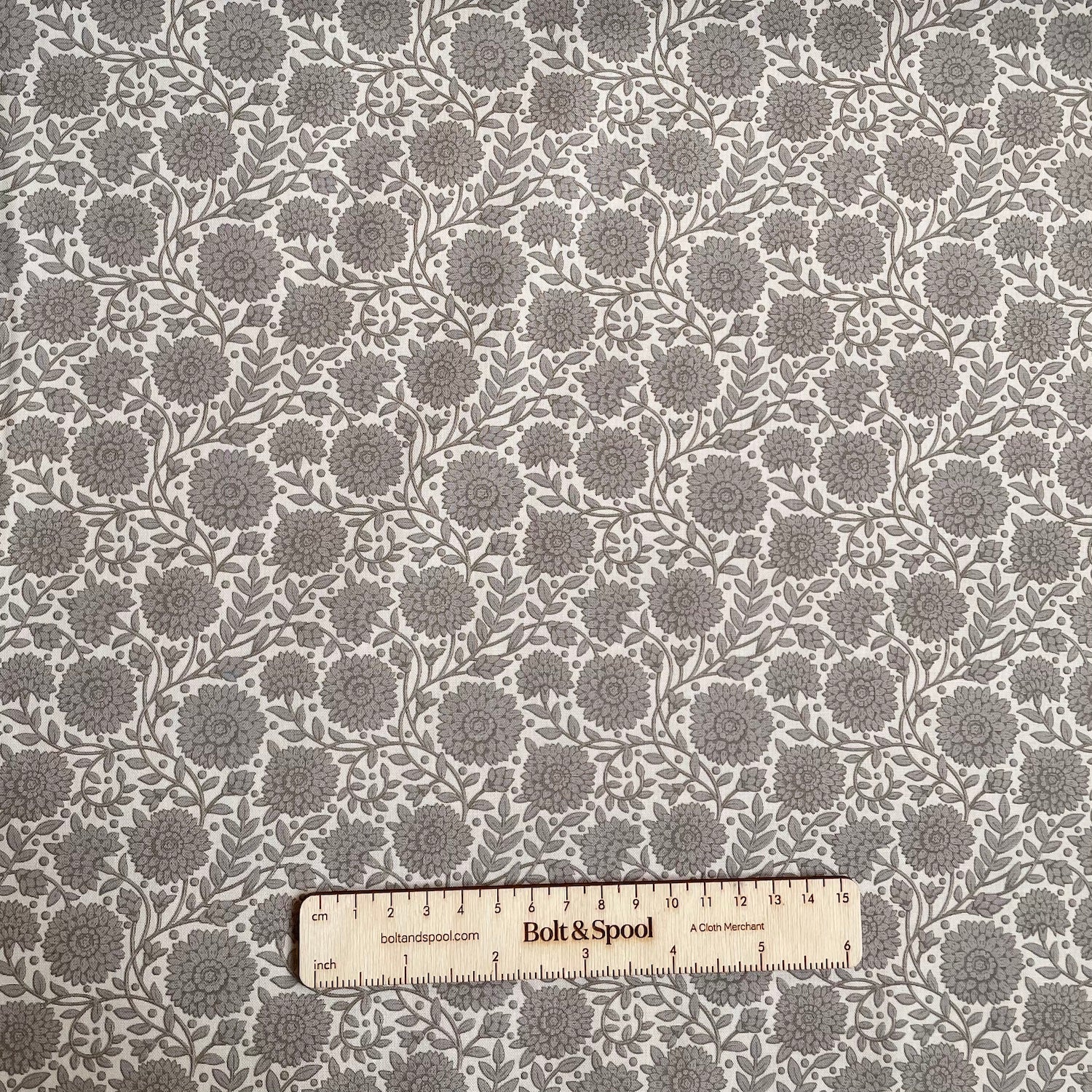 Tilda Fabrics : Windy Days - Aella Grey