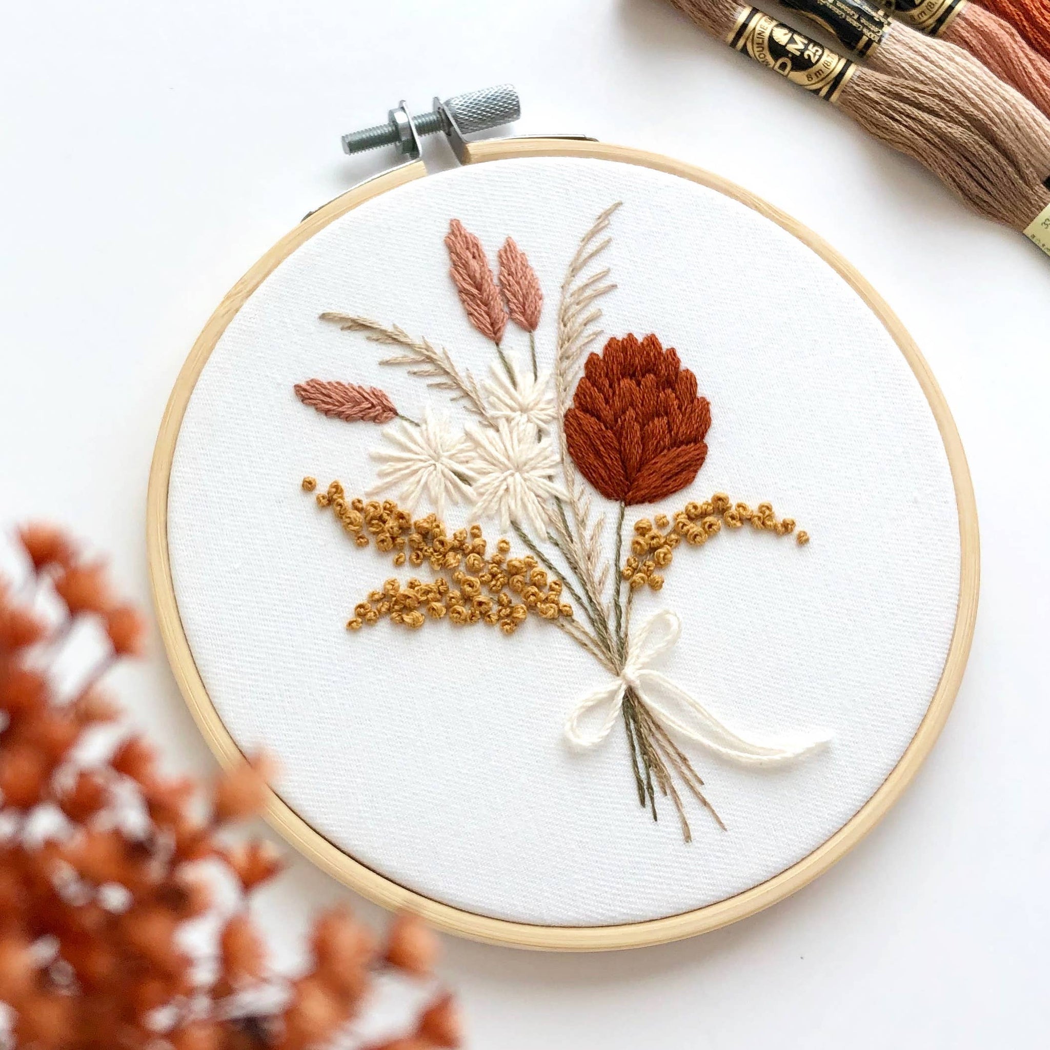 Matryoshka : Dried Flowers Bouquet Embroidery Kit