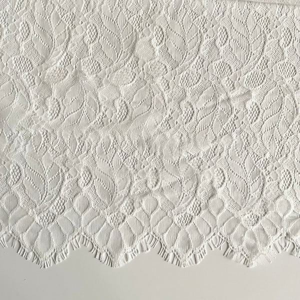 Nylon Chantilly Lace - Foliage Ivory