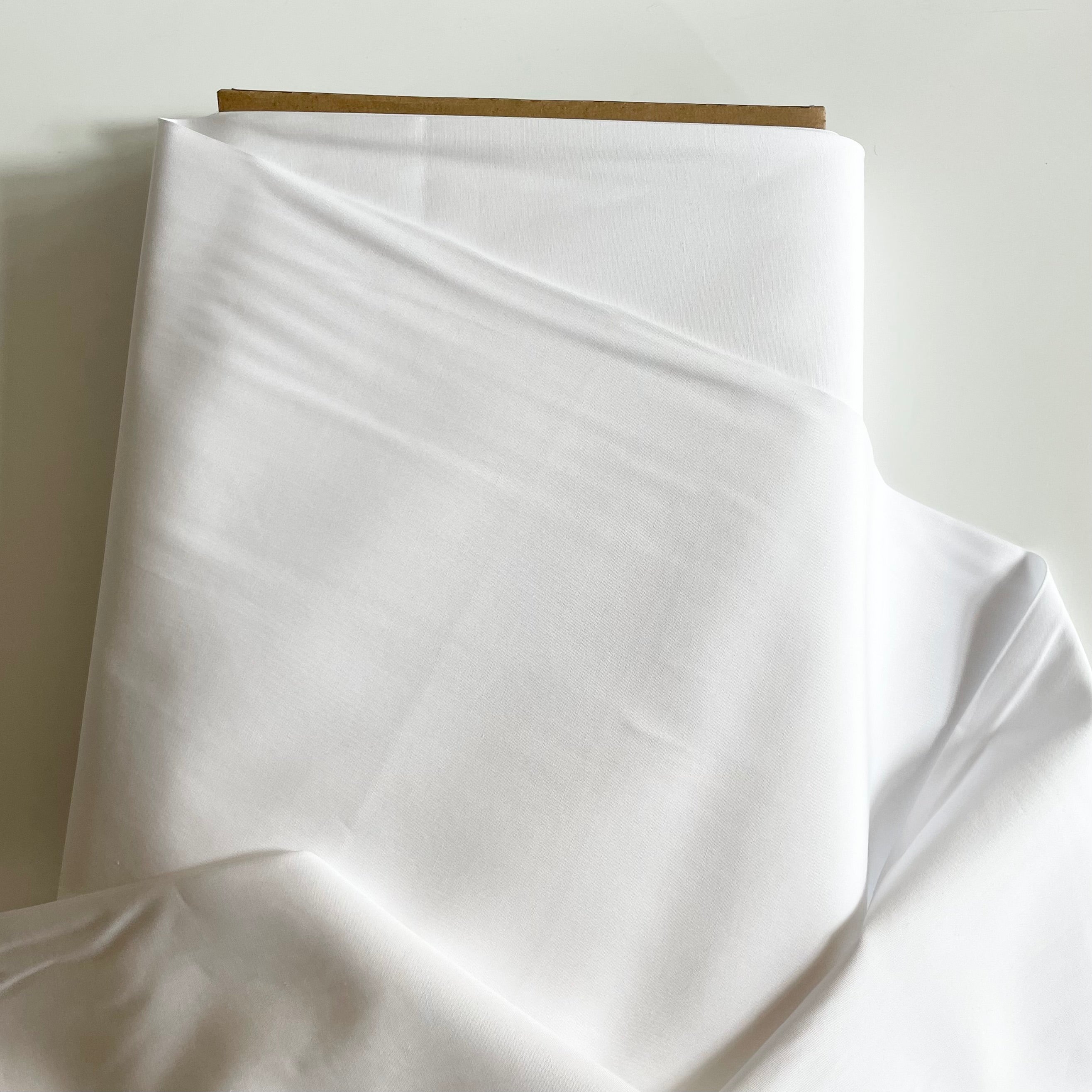 AGF Pure Solids - Snow white quilting cotton