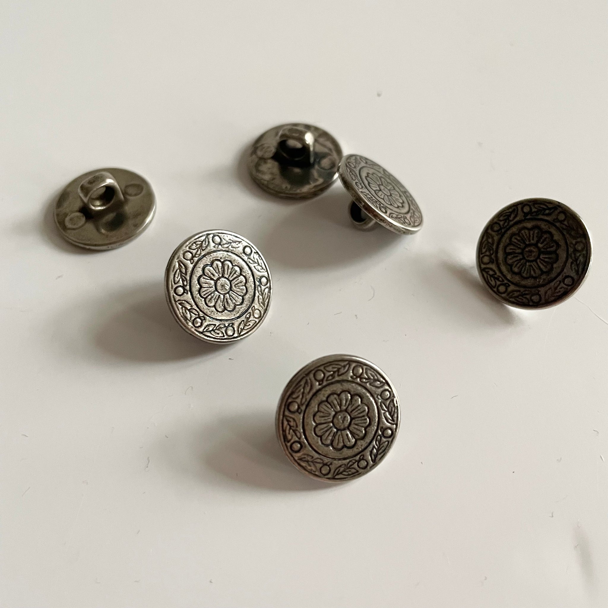 Metal Pressed Flower Shank Button - Antique Silver