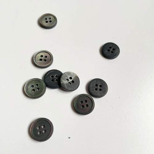 Merchant & Mills : Shirt Buttons - Pearly Lilac