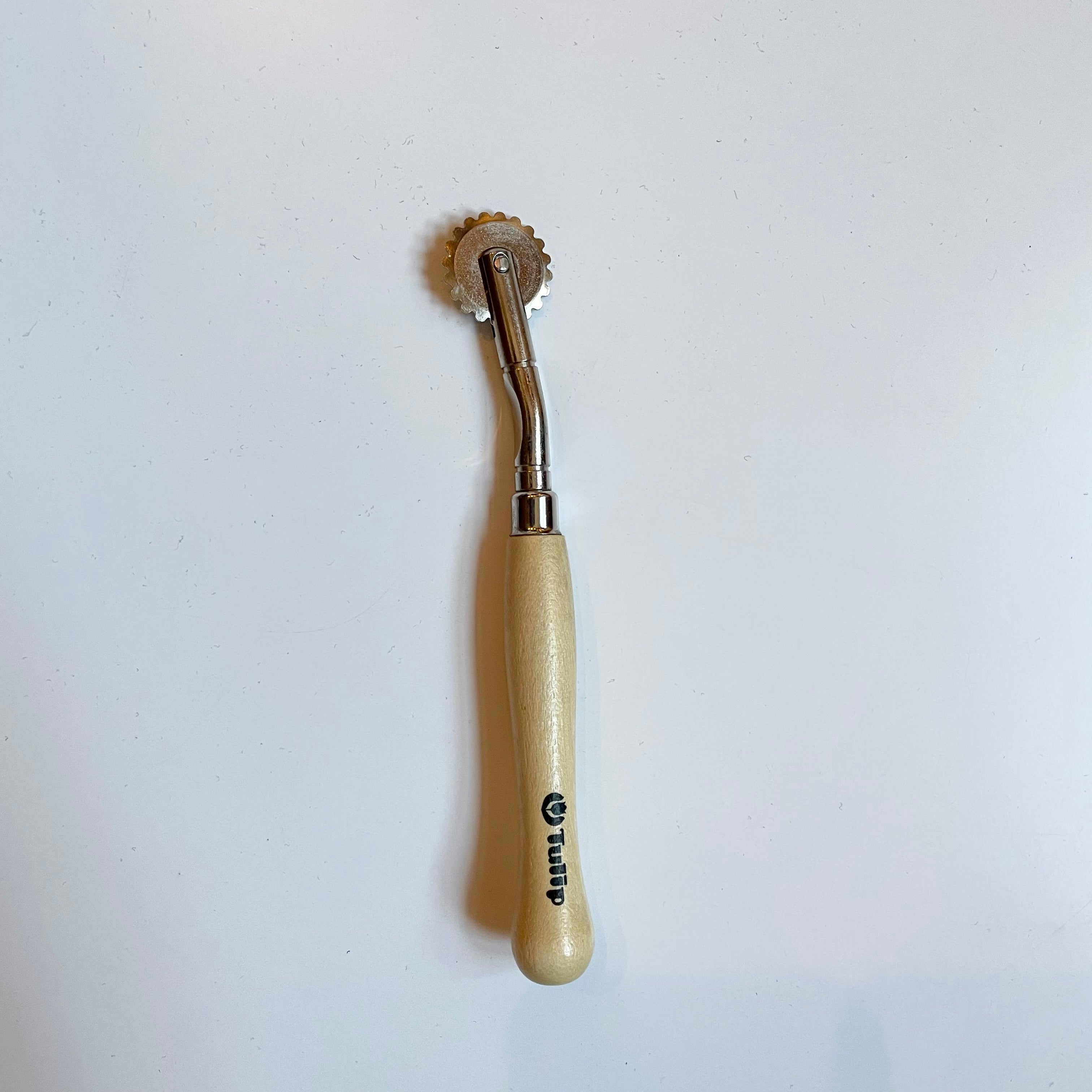 Tulip Serrated Tracing Wheel - Blunt Edges
