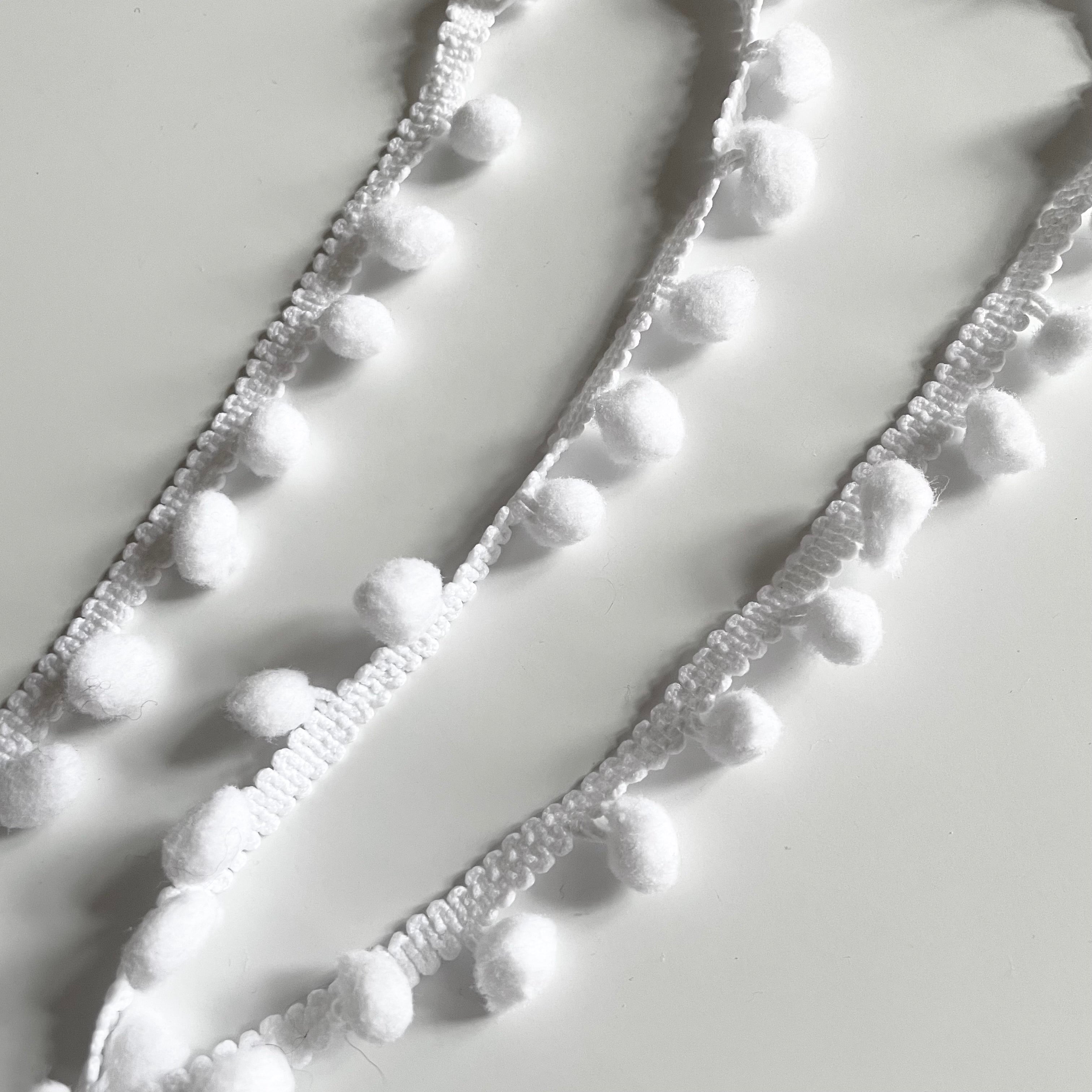 Pom Pom Fringe - White