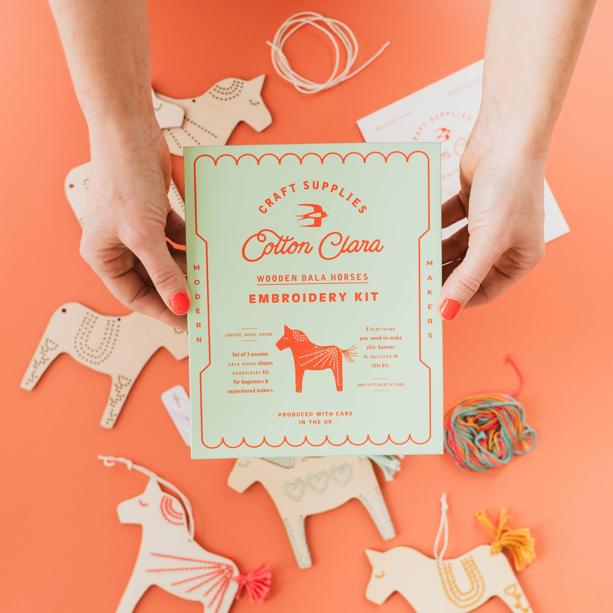 Cotton Clara : Dala Horses Embroidery Board Kit