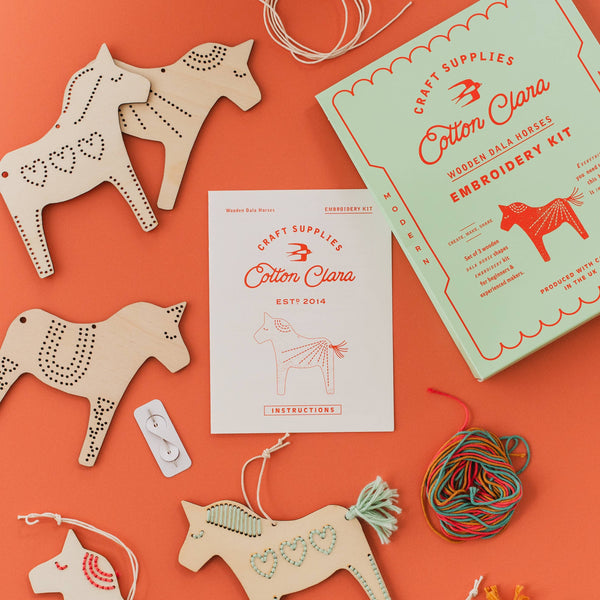 Cotton Clara : Dala Horses Embroidery Board Kit