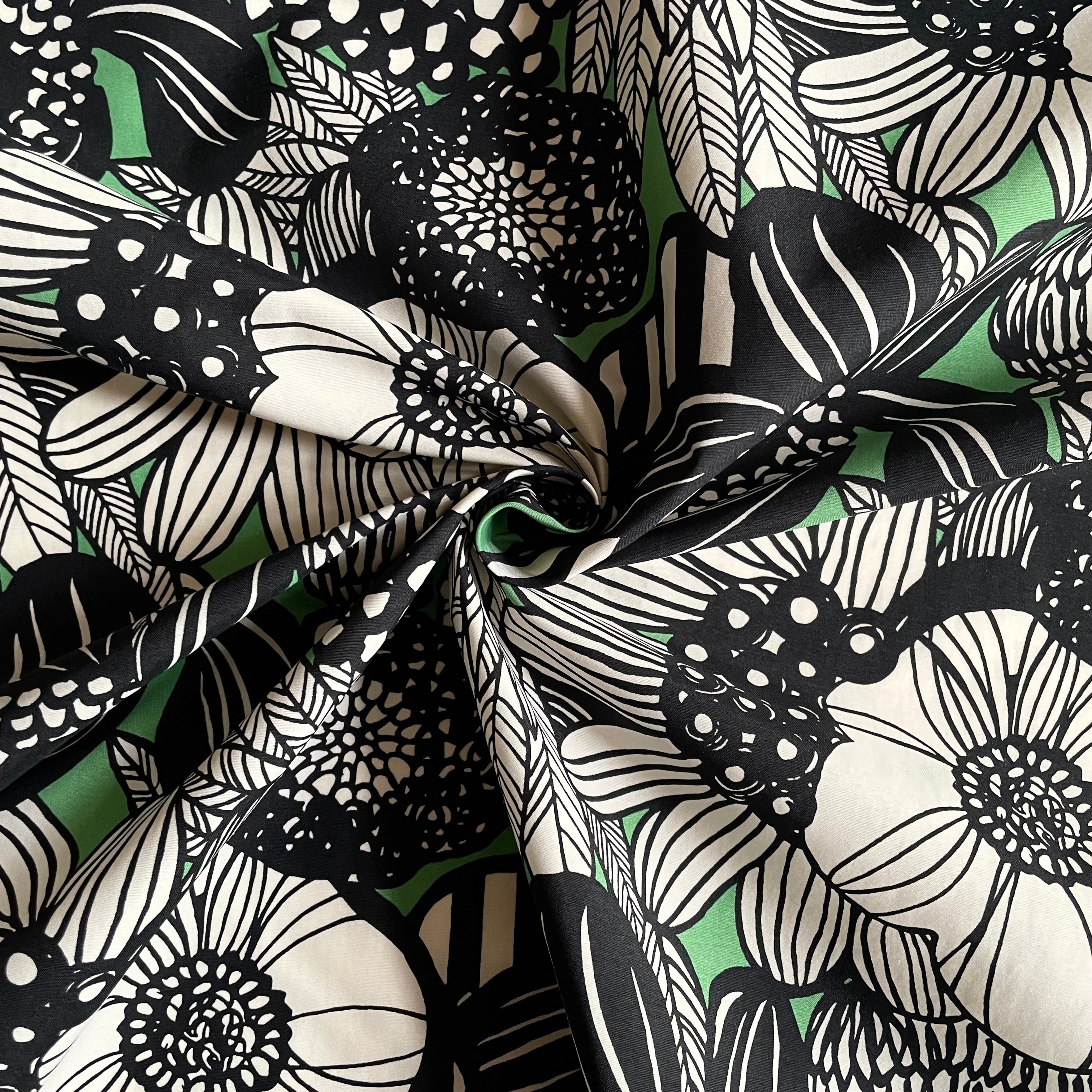 Kobayashi Nylon Taffeta - Floral Doodle Black / Green