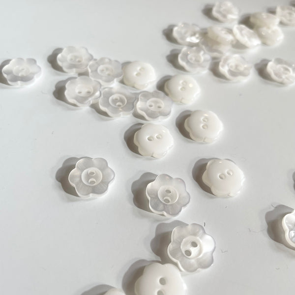 Pearly Shell Flower Button - White