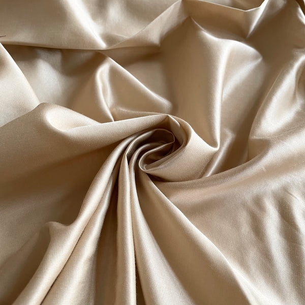 7/8 yard Remnant : Robert Kaufman Radiance Silk / Cotton - Champagne