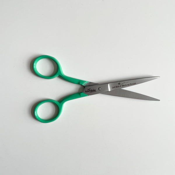 Honey Bee 5" Scissors