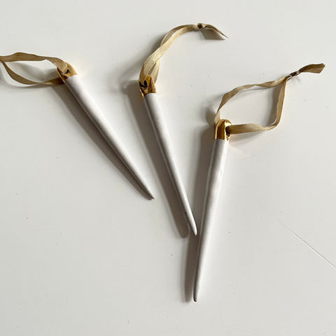 Armour Mercantile : Ceramic Sewing Needle Ornament