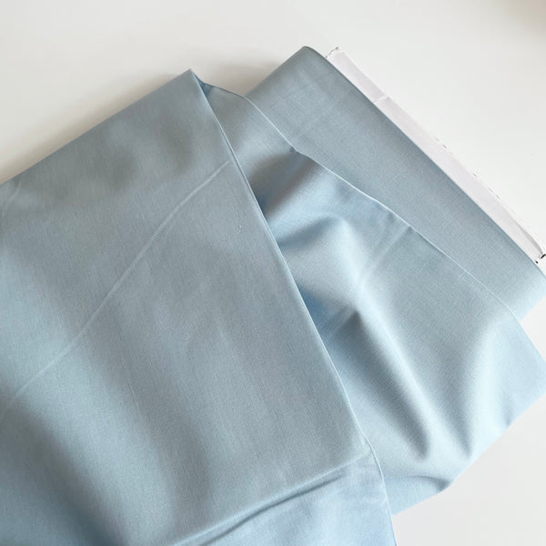 Tilda Fabrics : Solid light blue quilting cotton fabric