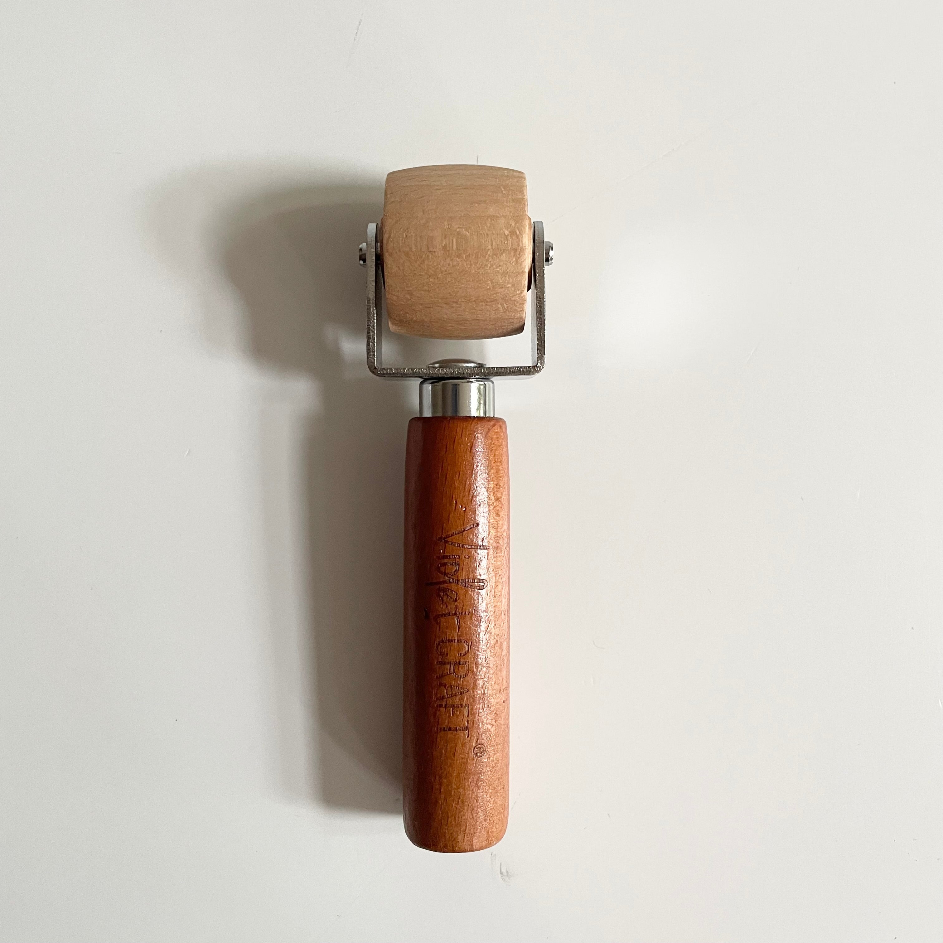 Violet Craft Seam Roller