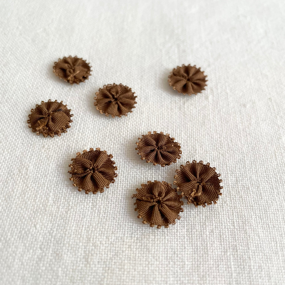 Mokuba Small Flower Applique - Brown 67
