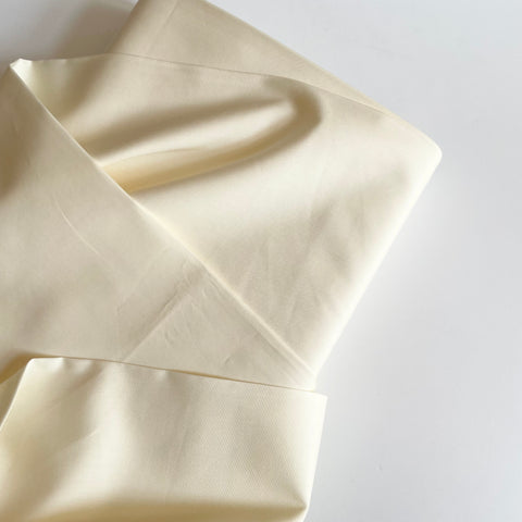 AGF Pure Solids - White Linen