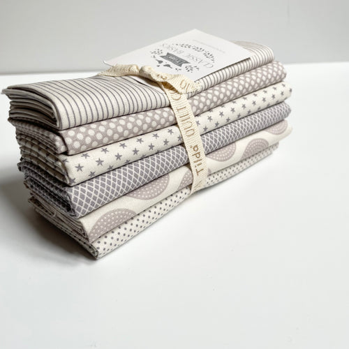 Tilda : Fat Quarter Bundle - Basic Classics Grey