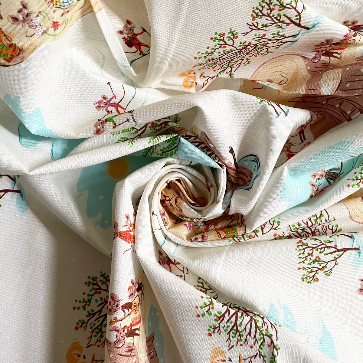 Windham Fabrics - Christmas Mice Cream