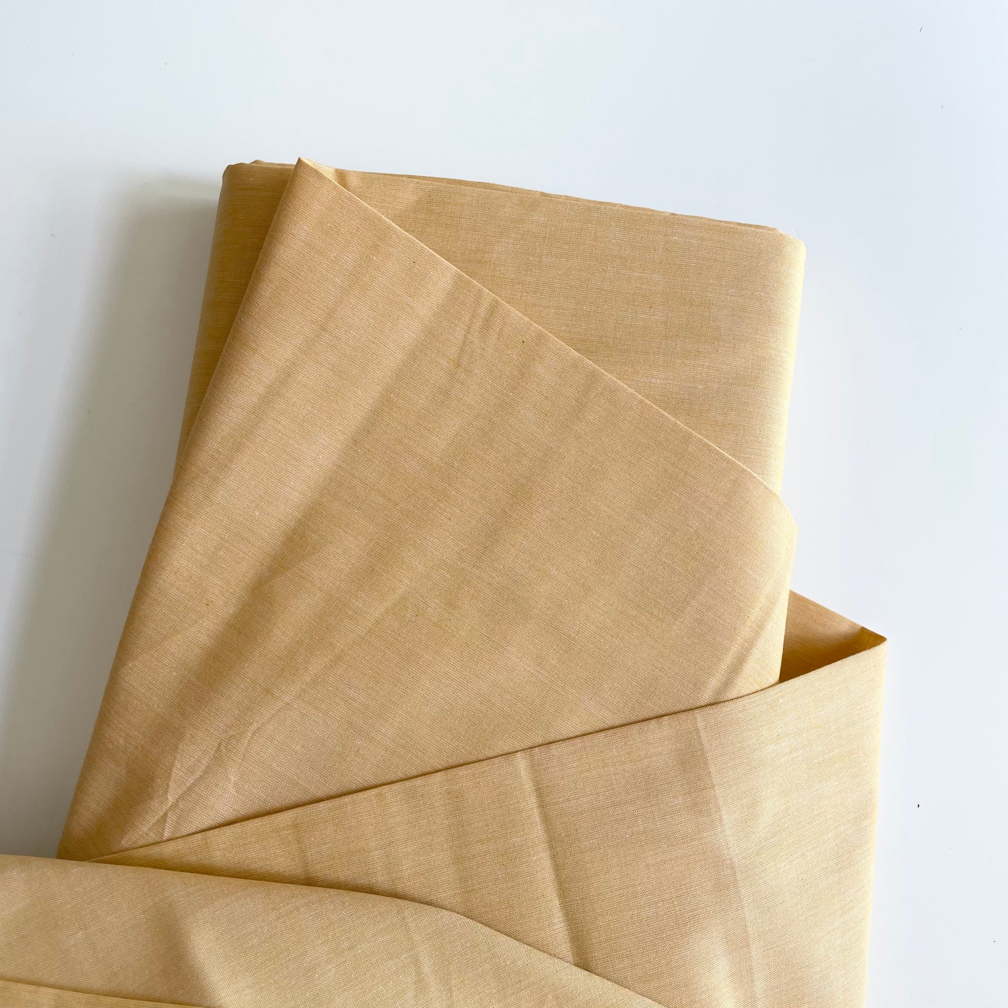 Tilda Fabrics : Chambray Warm Yellow