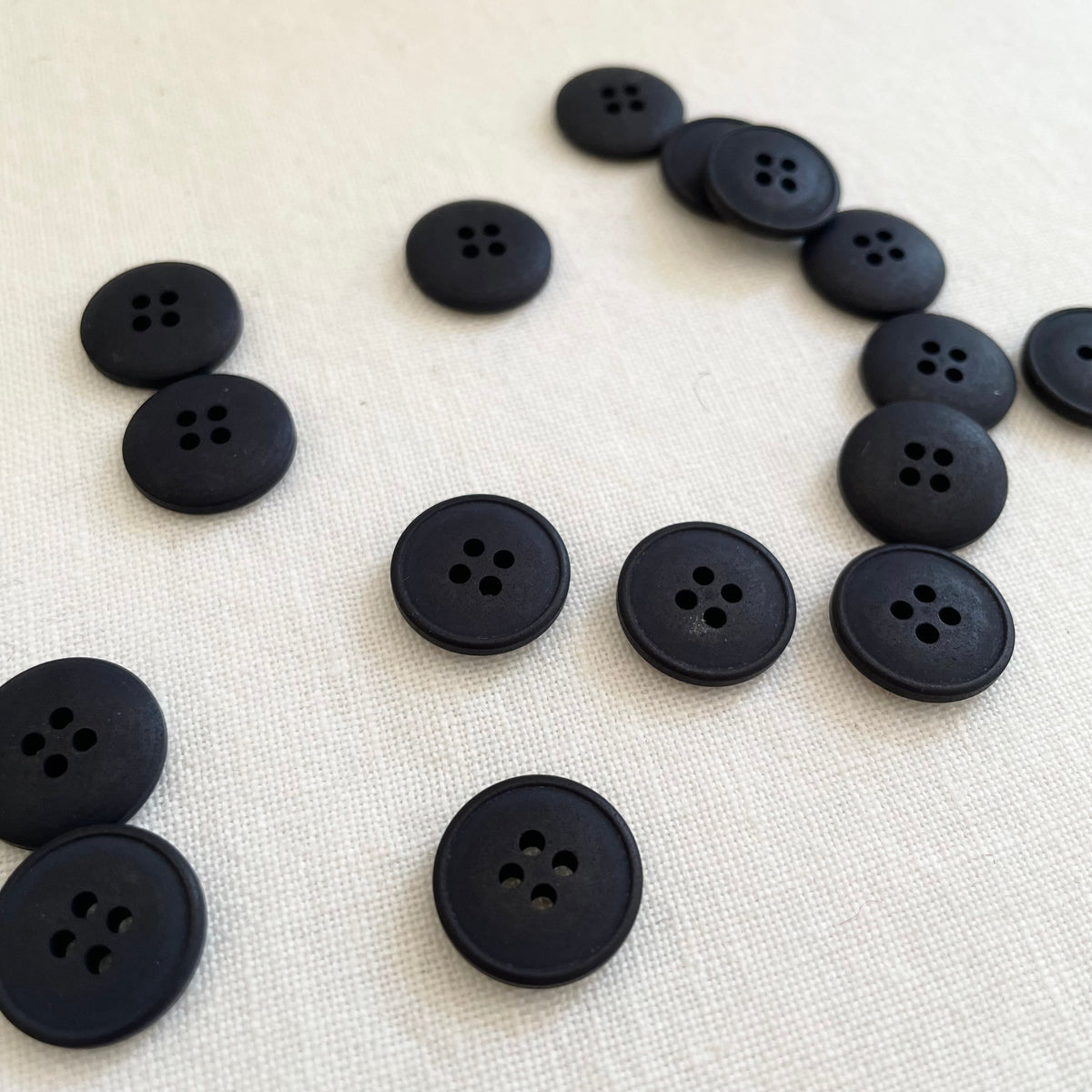 Merchant & Mills Hemp Buttons - Painters Navy